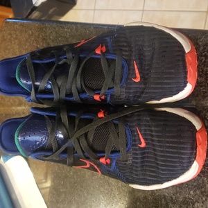 Nike witness sneakers